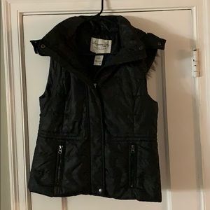 Black puffer vest